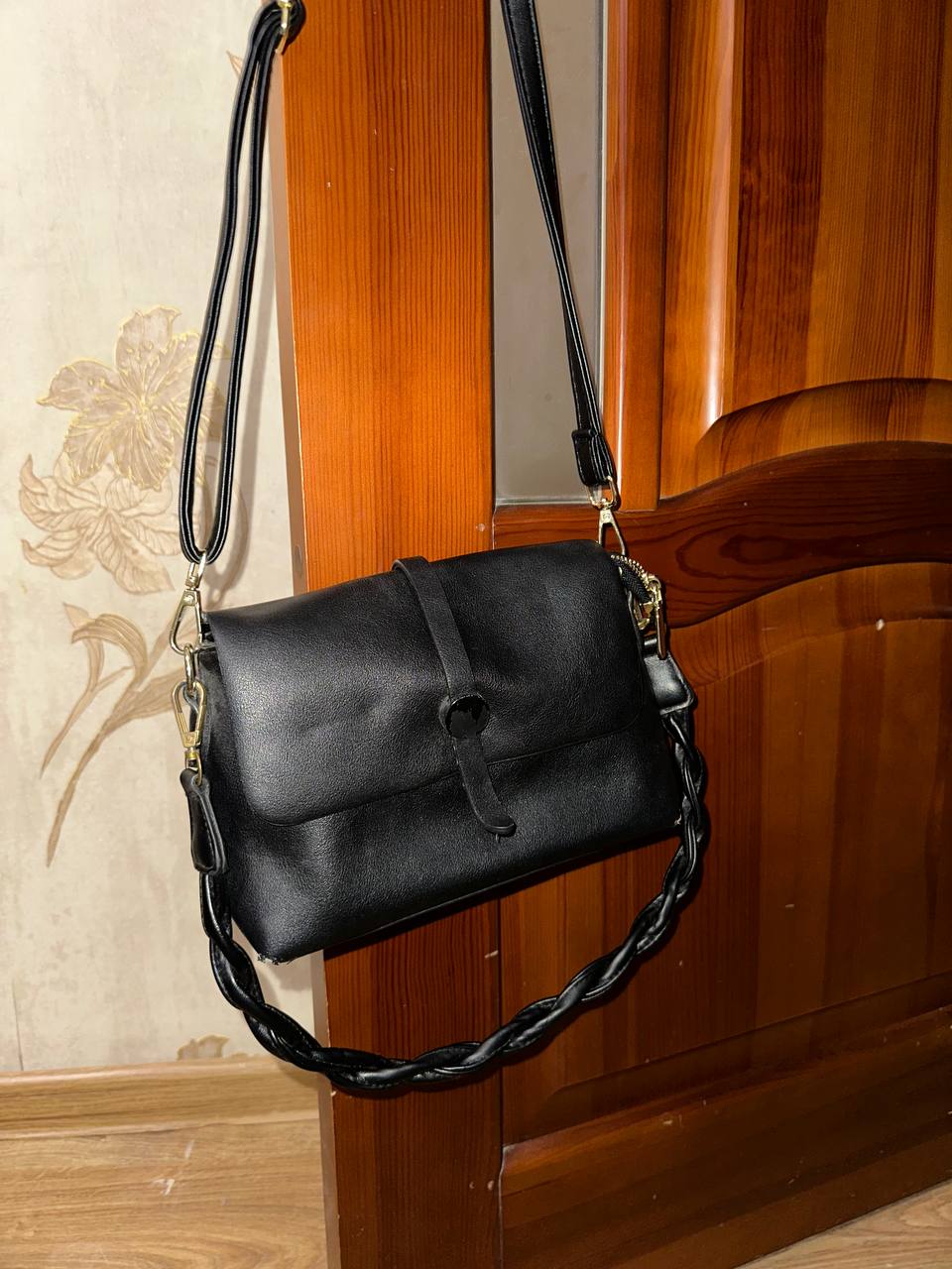 Продаются сумки - частное объявление в Саратов