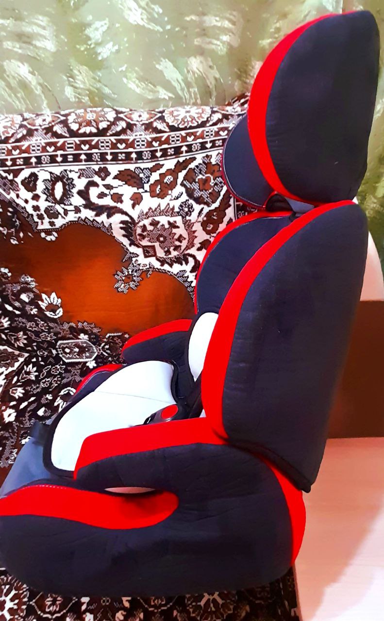 Продам детское универсальное автомобильное кресло - частное объявление в Иркутск