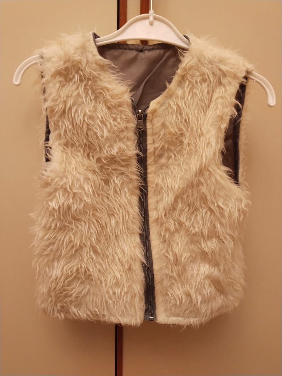 Меховой жилет на молнии для ребенка - Одежда в Балашиха