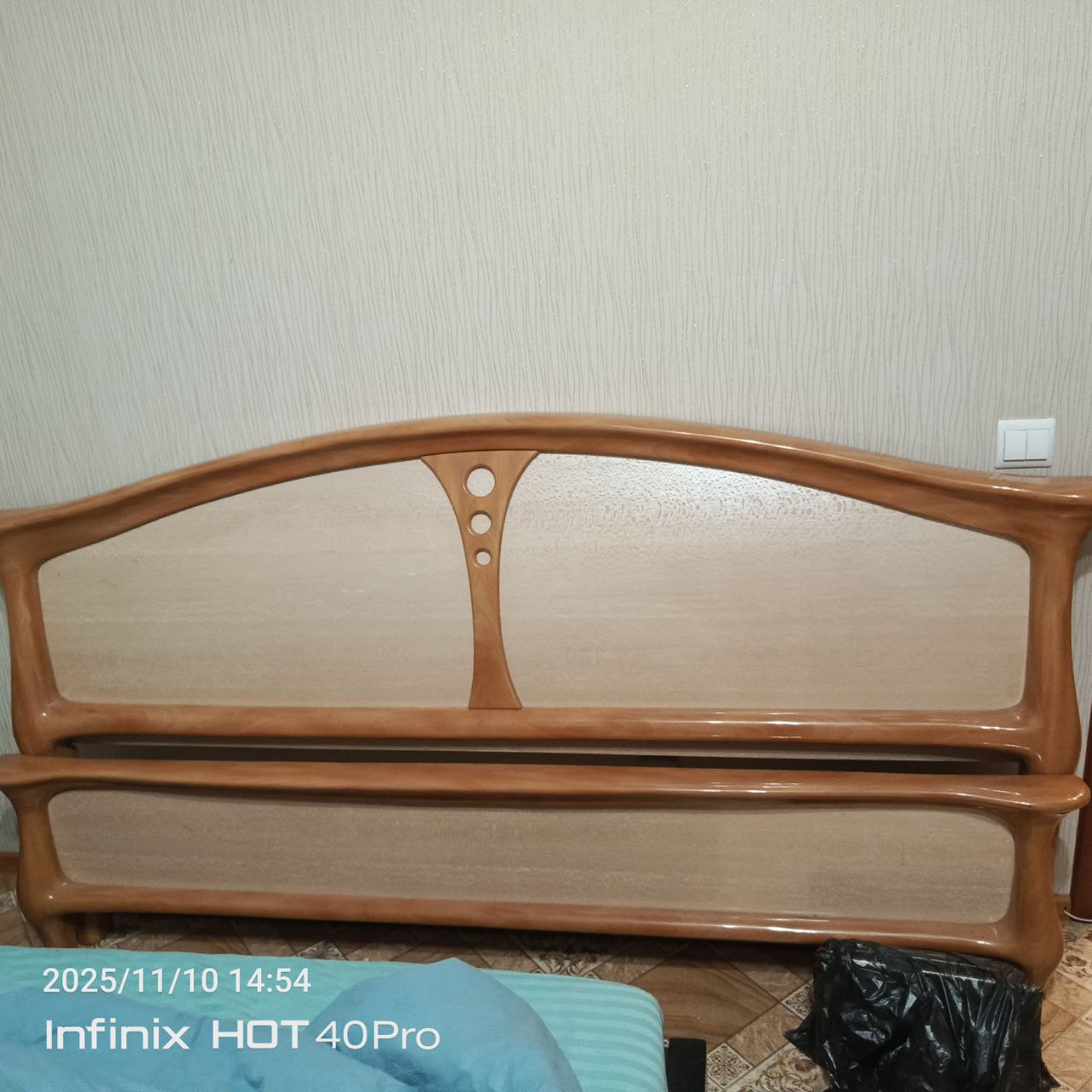 Спальный гарнитур из массива дерева - Для дома и дачи в Калининград