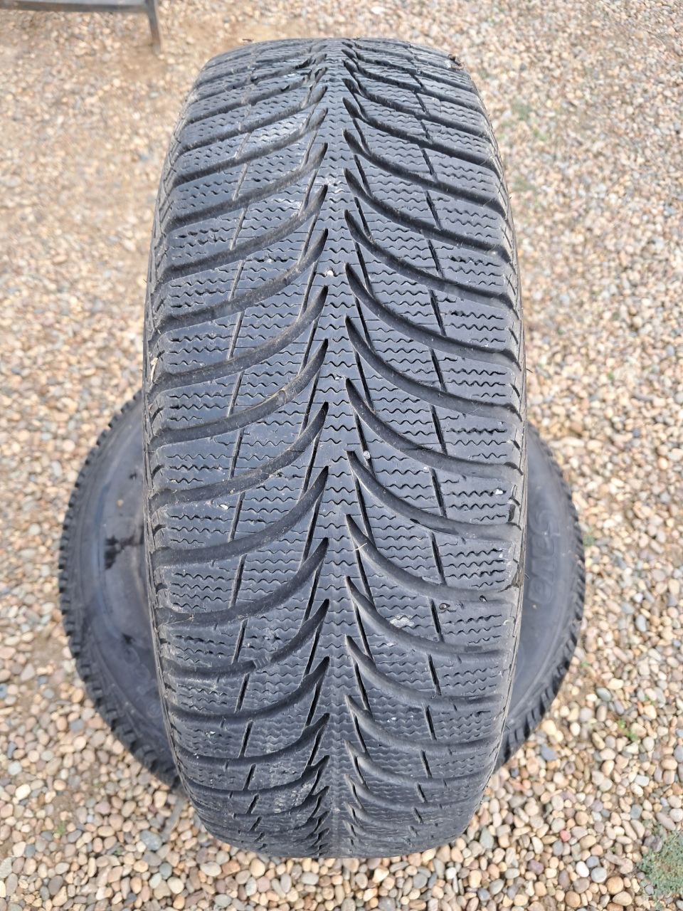 Продам комплект зимних шин R14 - Авто в Армавир - Новокубанск