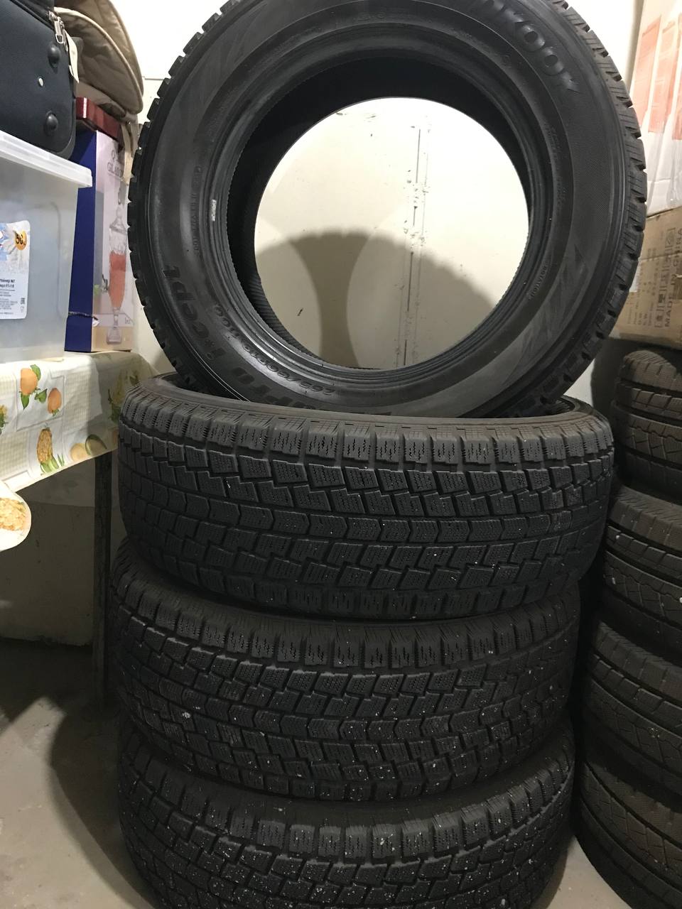 Продам комплект зимней резины Hankook - Авто в Армавир - Новокубанск