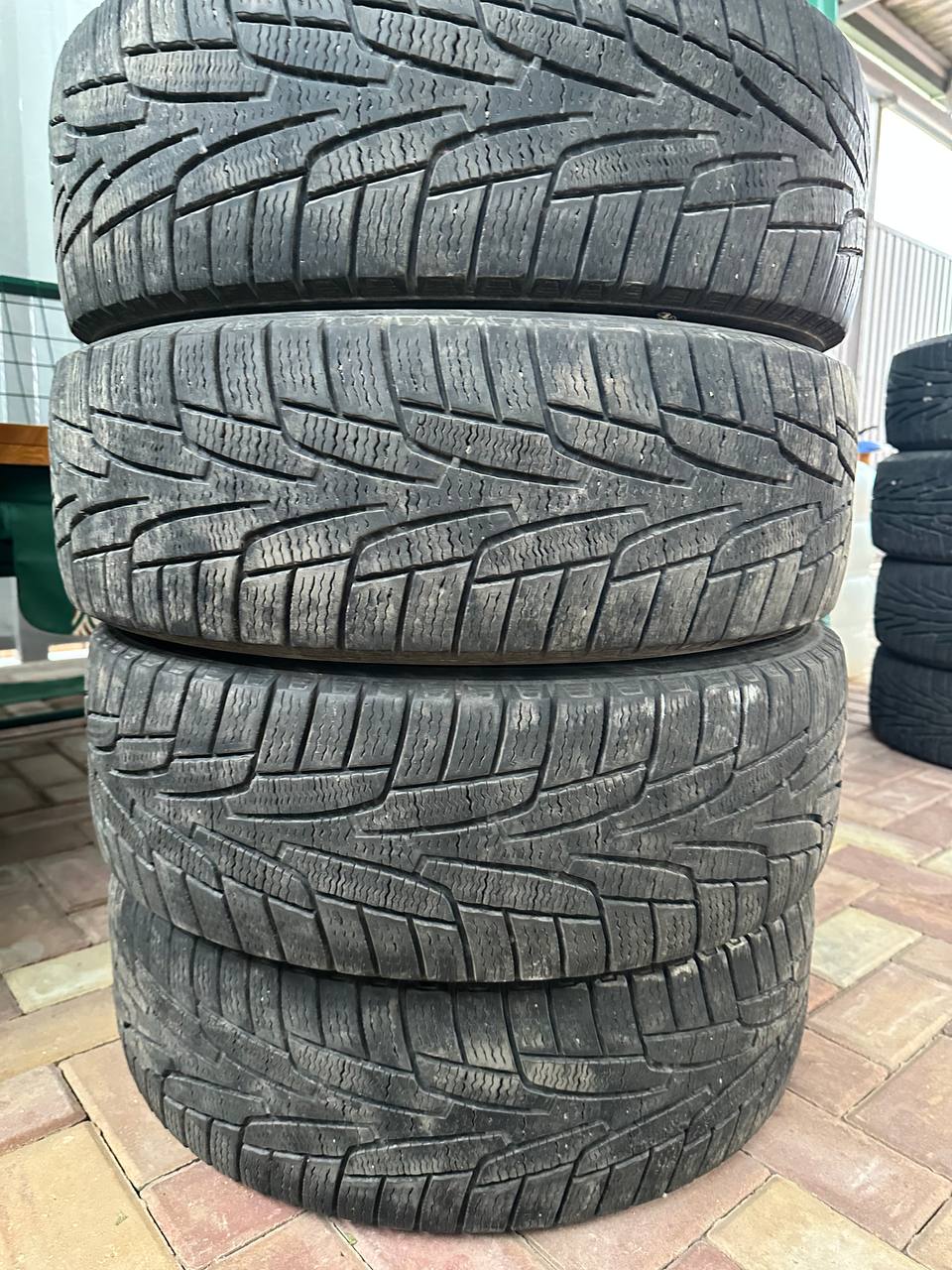 Корейская резина Kumho l'Zen KW31 215/60/17 - Авто в Армавир - Новокубанск - фото 3