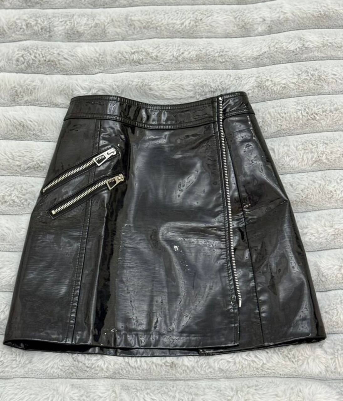 Лаковая юбка Breshka S - частное объявление в Москва