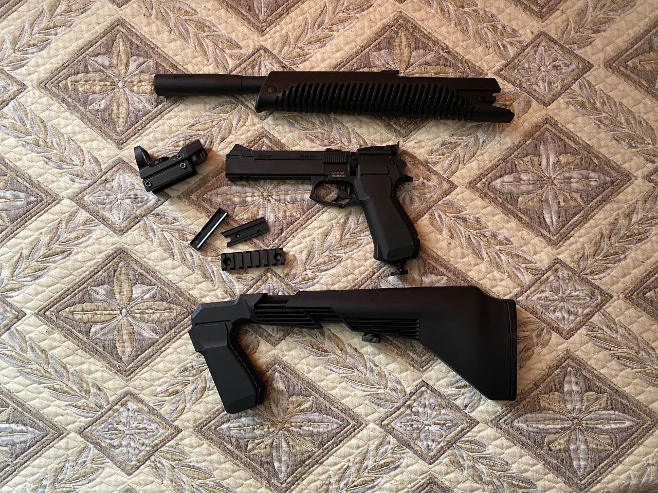 Барахолка г.Шахты - Одежда в Шахты