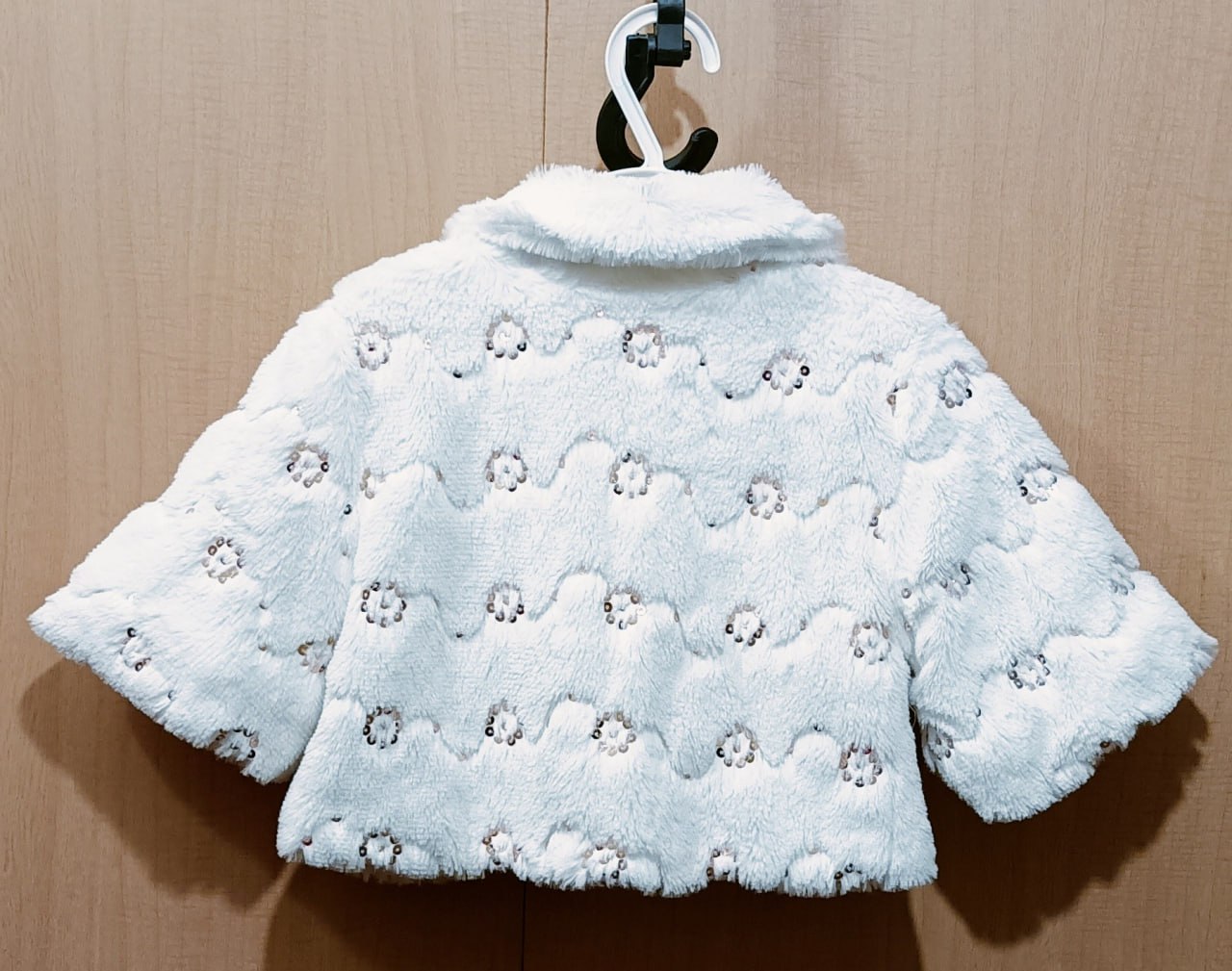 Меховая накидка-болеро для девочки - Одежда в Королёв