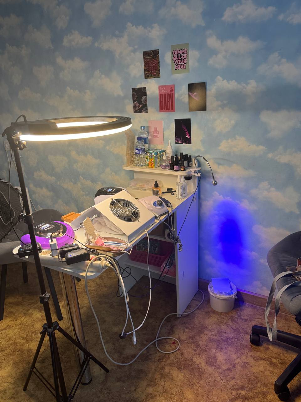 Продажа маникюрного стола б/у - частное объявление в Королёв