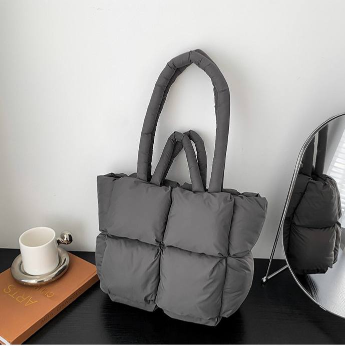 Новая дутая сумка графитового цвета - Одежда в Люберцы