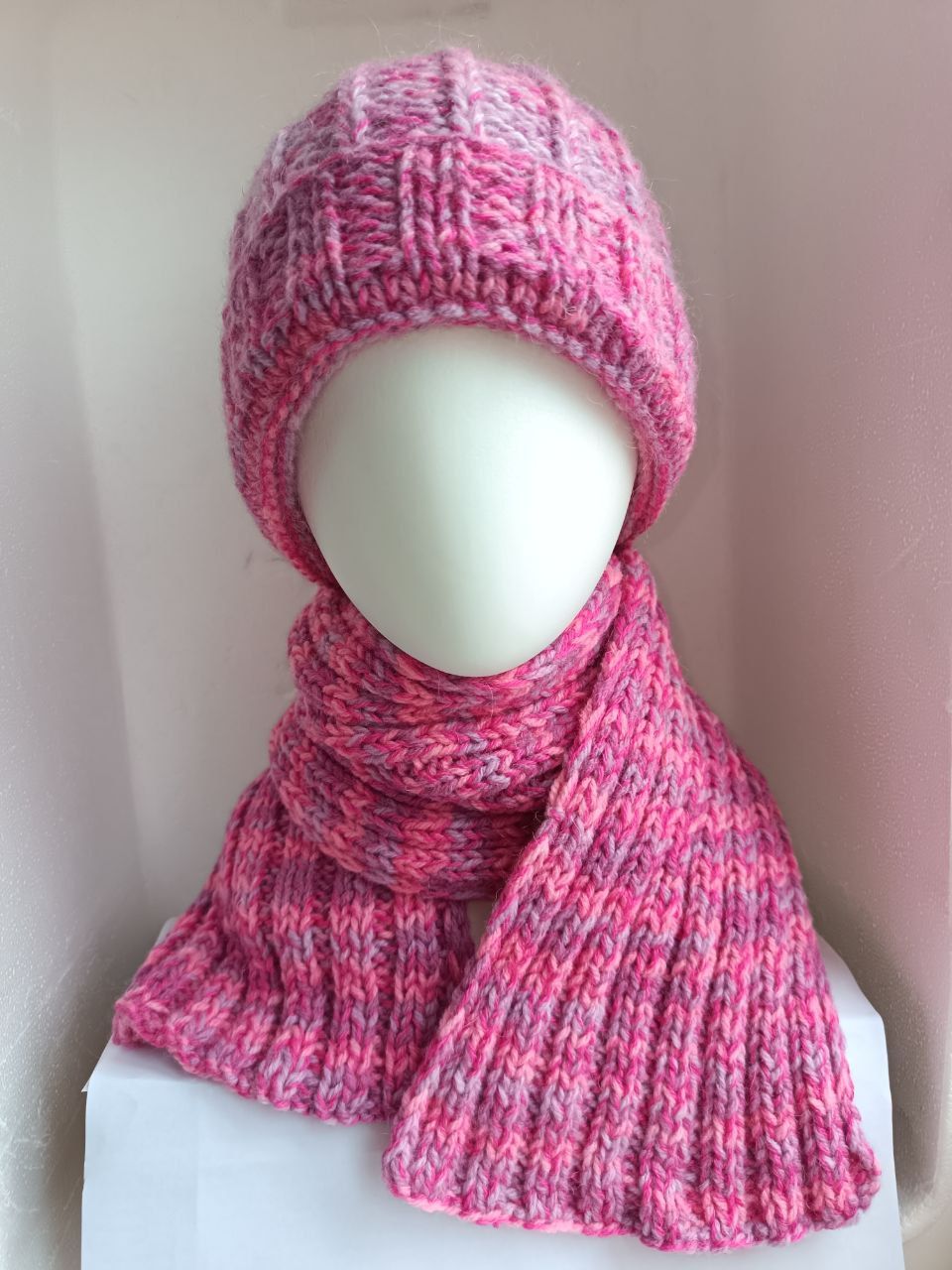 Шапочка из полушерсти с шарфиком - Одежда в Люберцы - фото 2