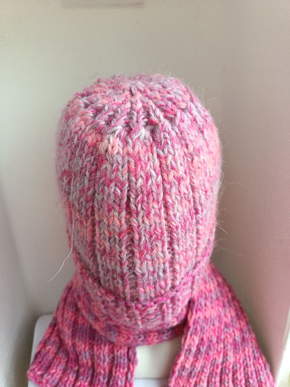 Шапочка из полушерсти с шарфиком - Одежда в Люберцы - фото 3