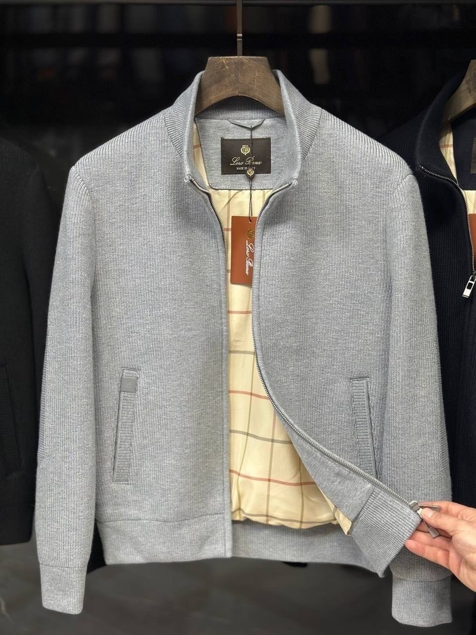 Большой выбор мужской одежды - Одежда в Москва - фото 6