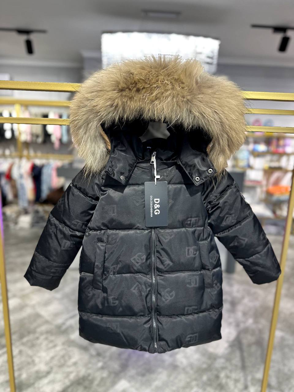 Пальто зимнее натуральный мех - Одежда в Москва