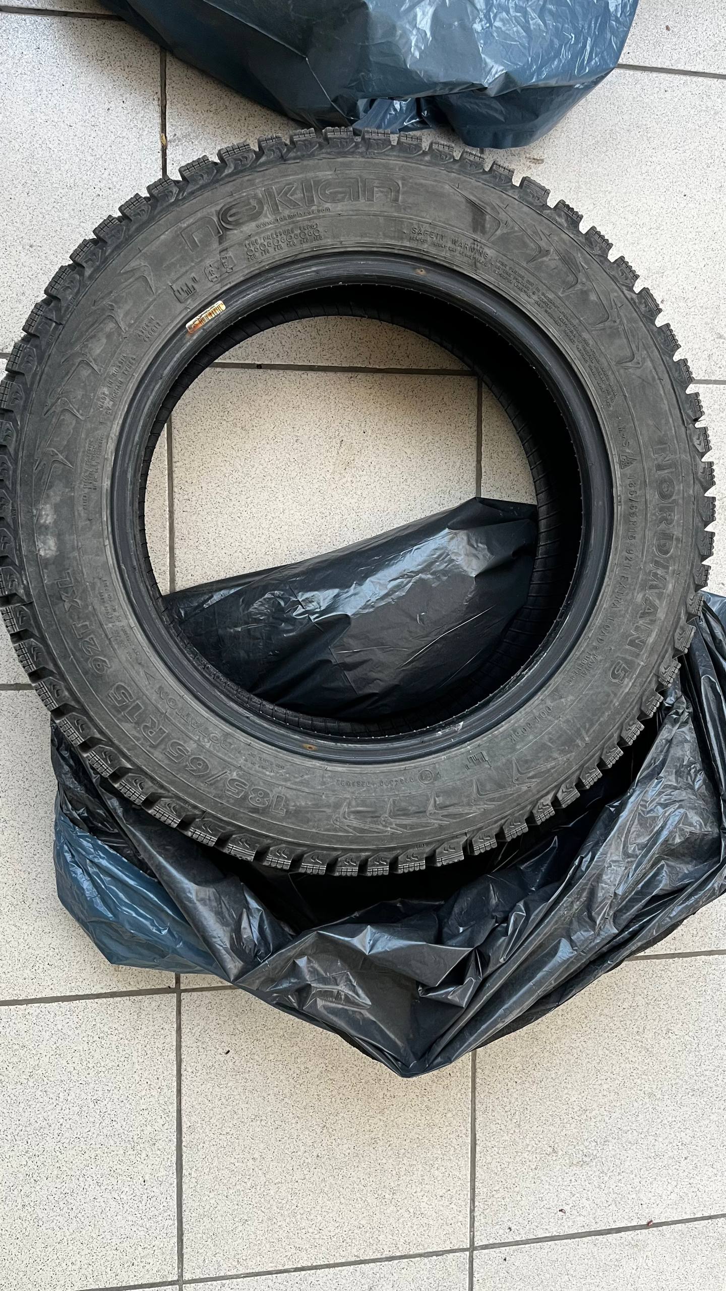 Продажа шипованных шин Nokian Nordman 5 - Авто в Тольятти