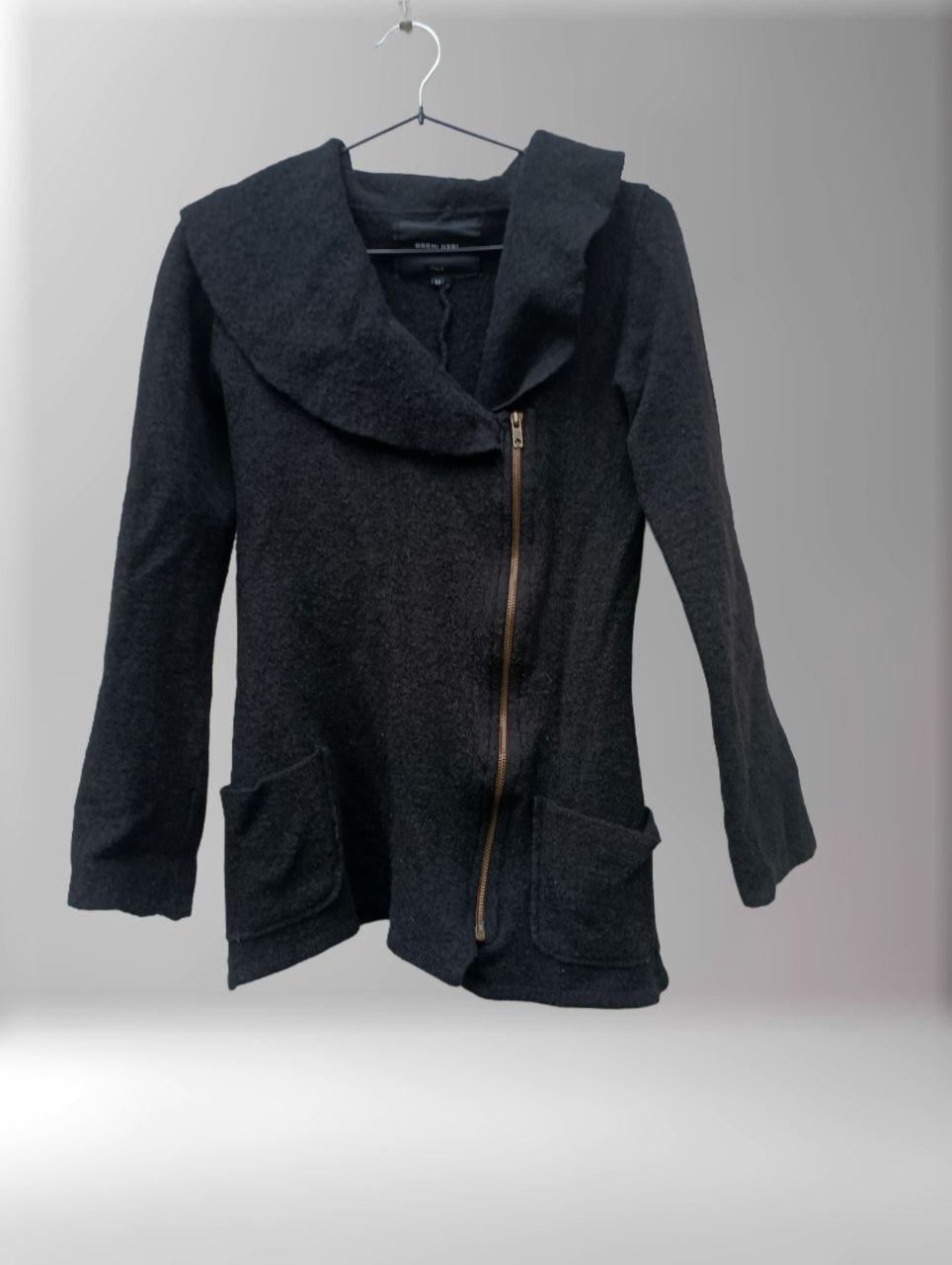 Итальянский женский шерстяной полупальто-жакет OCOHI NERI ITALIA - частное объявление в Тольятти