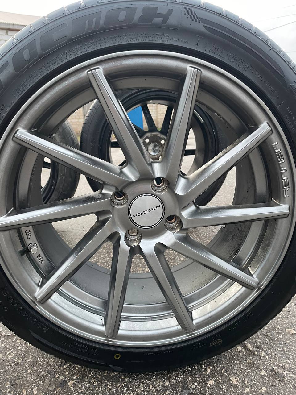 Продажа комплекта колес Vossen r17 - Авто в Тольятти