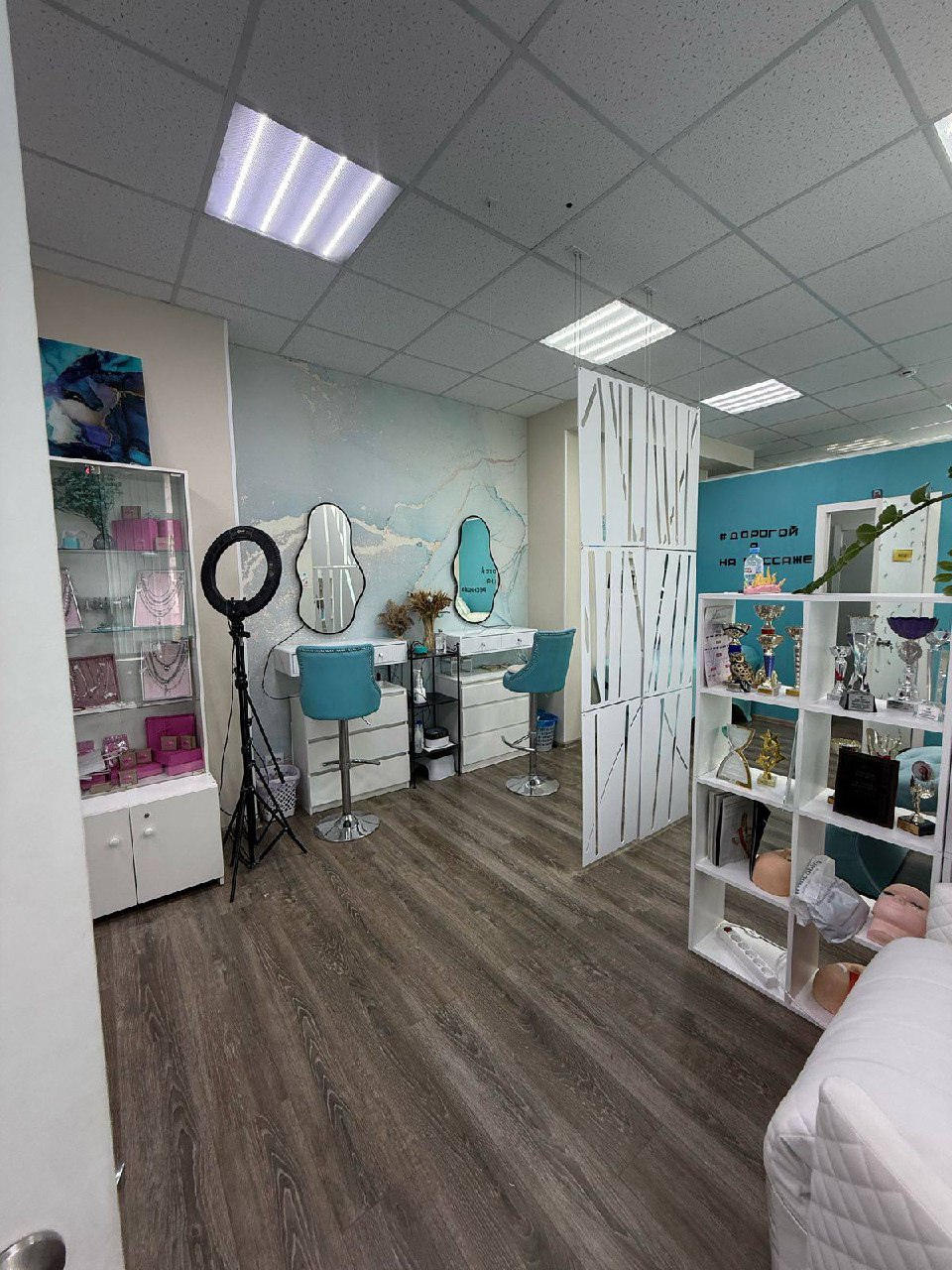 Аренда рабочих мест для бьюти-специалистов - Услуги в Новороссийск - фото 3