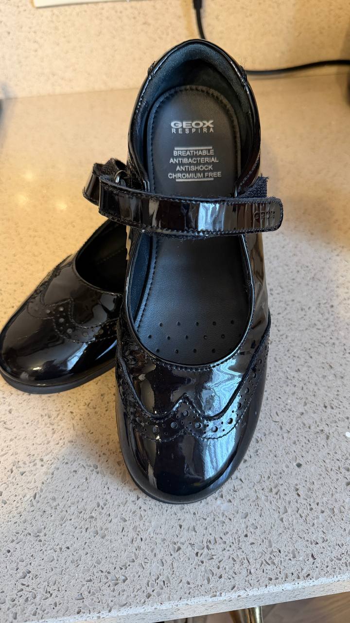 Туфли для девочки Geox размер 36 - Одежда в Сочи