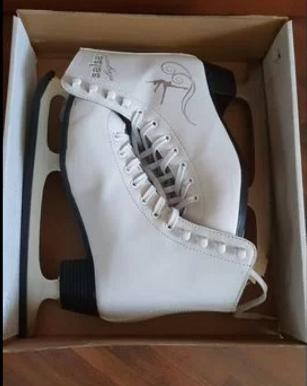 Утеплённые коньки размер 34 - Хобби и отдых в Чита - фото 5