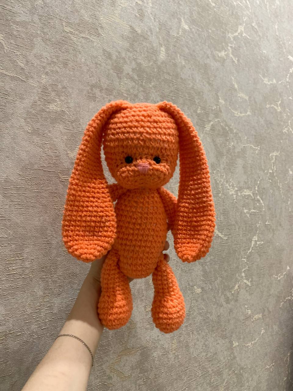 Зайка размер 33см - Хобби и отдых в Оренбург