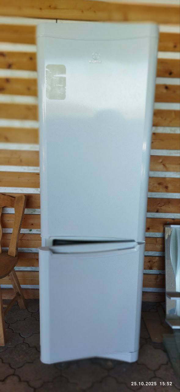 Продам холодильник Индезит - Для дома и дачи в Севастополь - фото 3