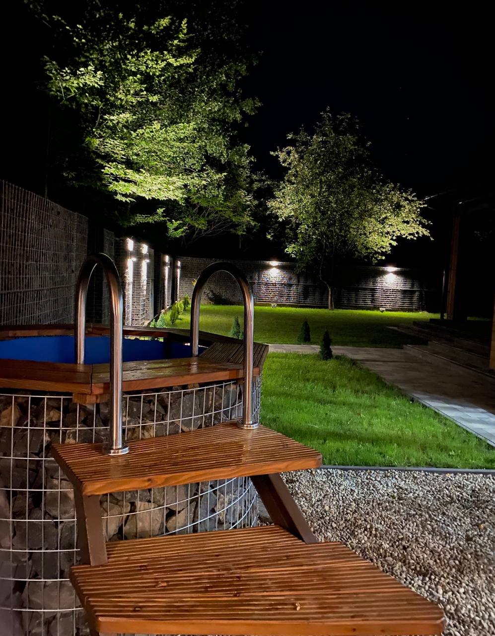 Сдам дом посуточно с сауной и бассейном - Недвижимость в Сочи