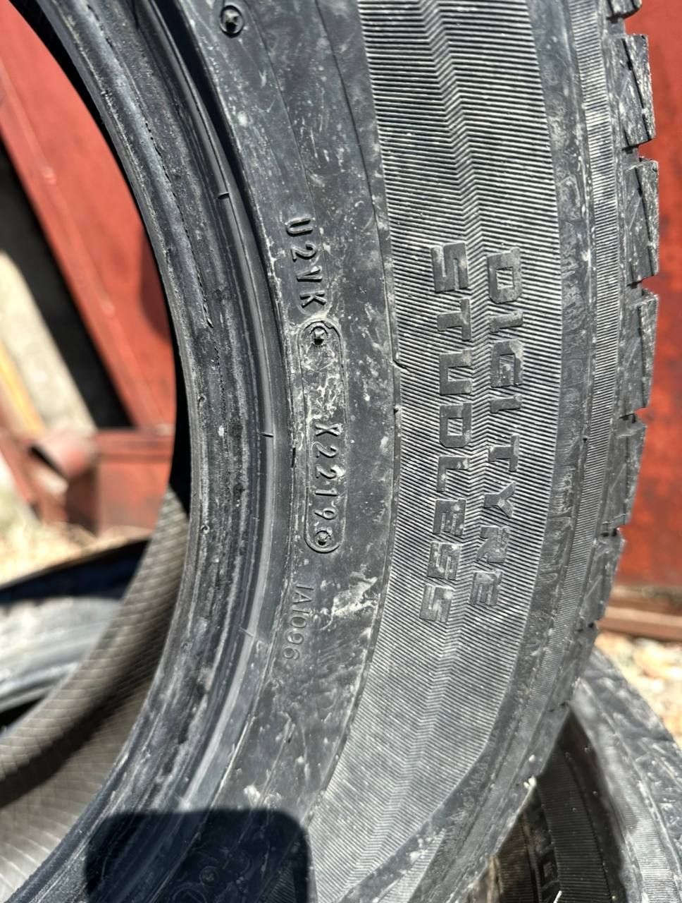 Продам всесезонные шины Dunlop - Авто в Южно-Сахалинск