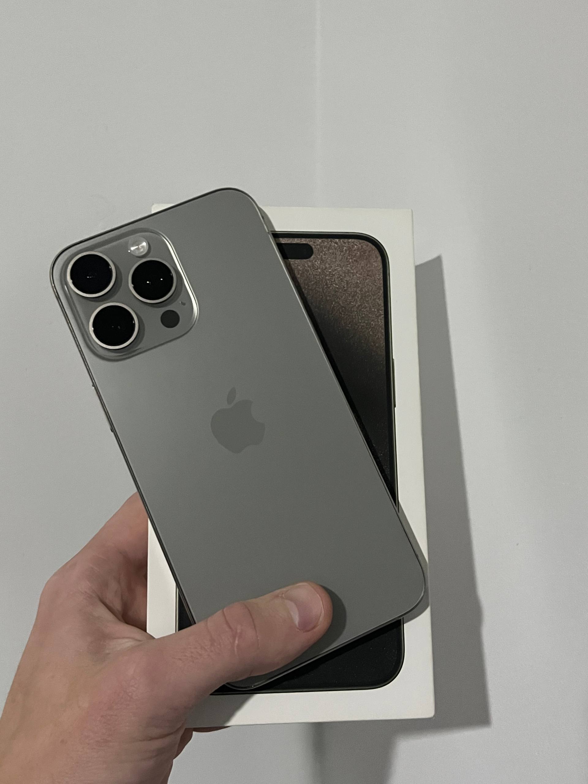 Продажа iPhone 15 Pro Max, iPhone 13, iPhone 12 - Электроника в Владивосток - фото 2