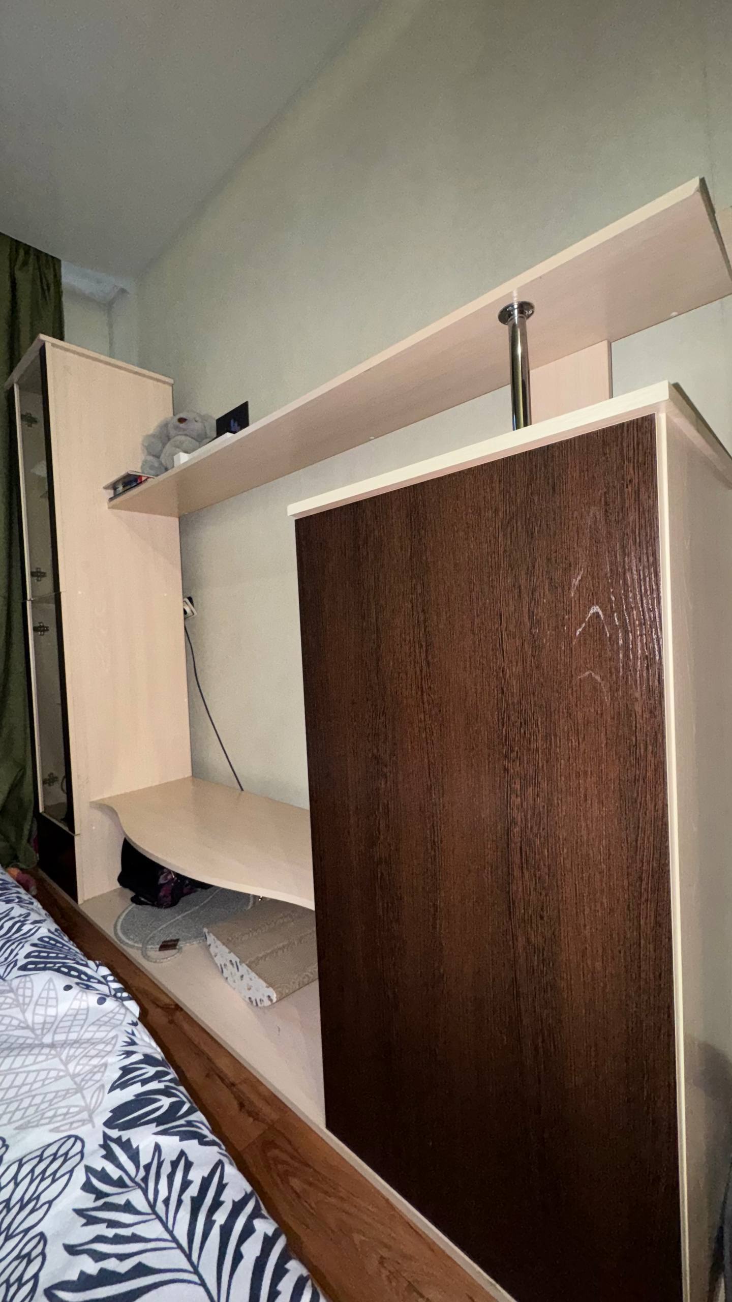 Продаётся шкаф-стенка - частное объявление в Уссурийск