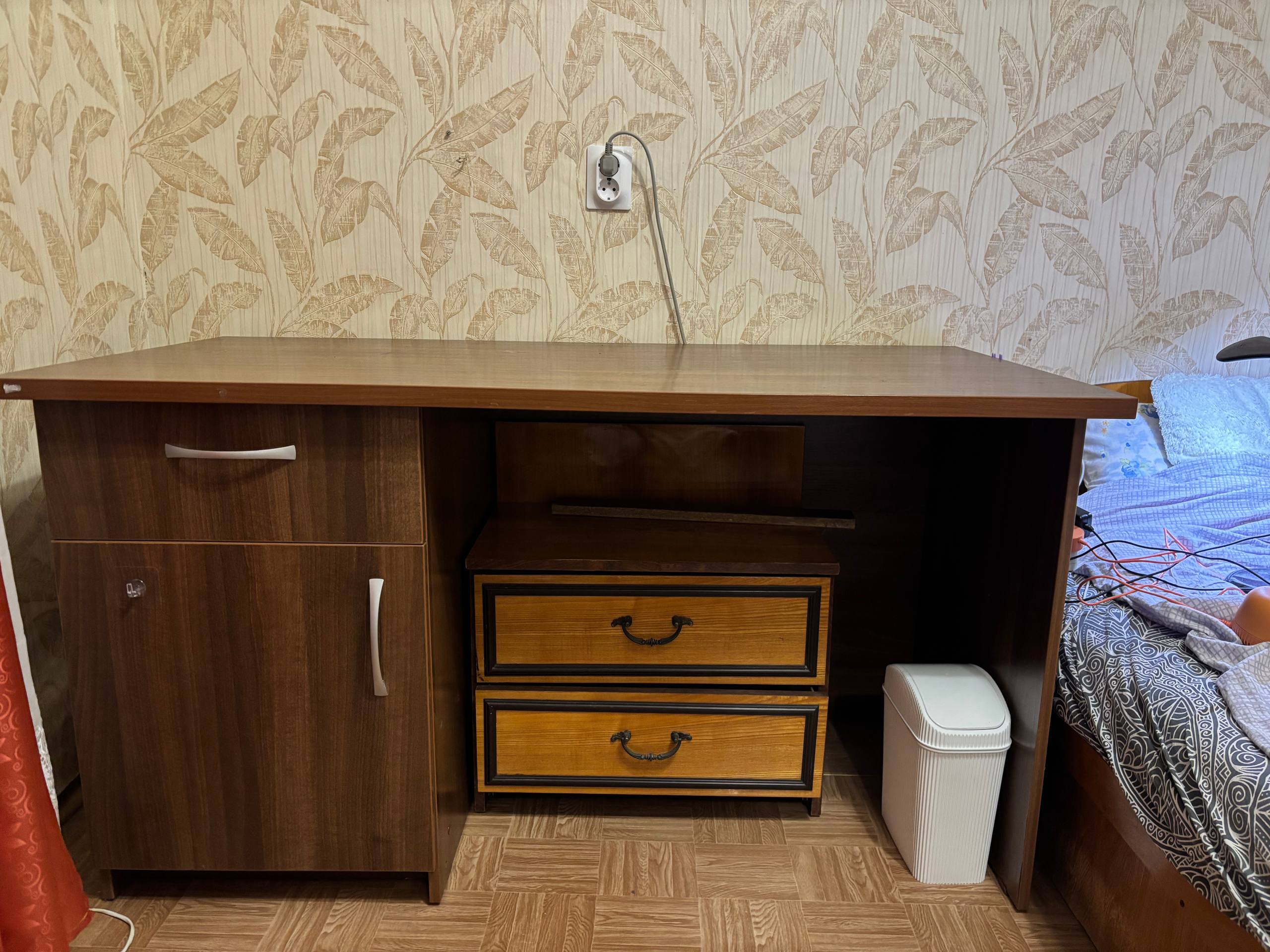 Продажа письменного стола - Для дома и дачи в Новороссийск