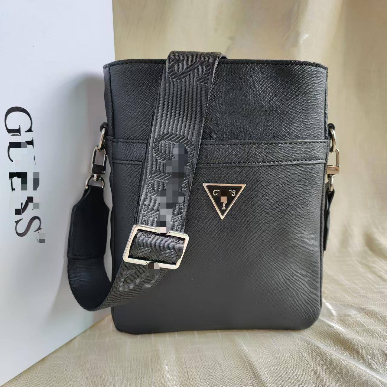 Продажа молодежных барсеток - частное объявление в Махачкала