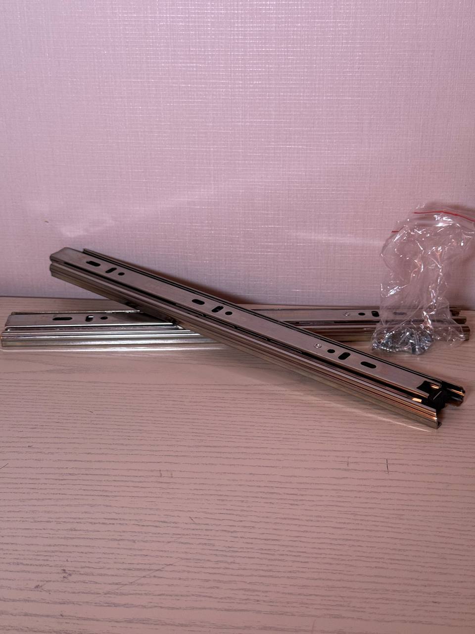 Крепления для выдвижных ящиков с доводчиком - Для дома и дачи в Новосибирск