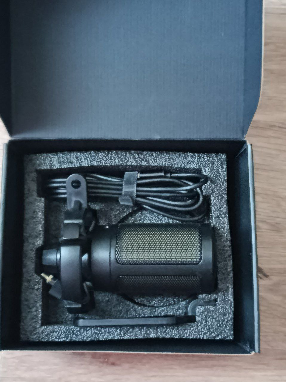 Продам игровой микрофон FIFANE - частное объявление в Новосибирск