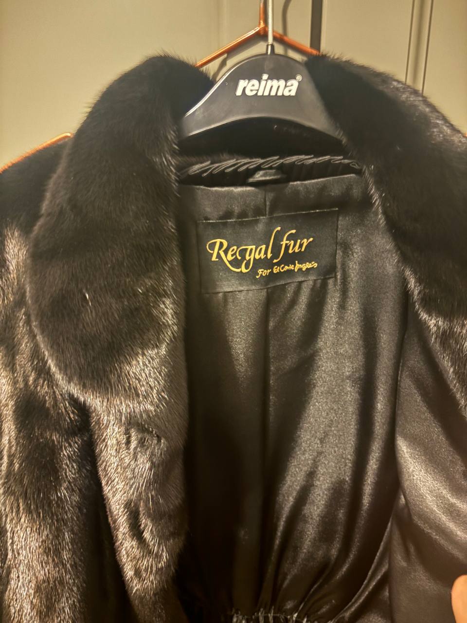 Шуба новая 44 размер - Одежда в Москва