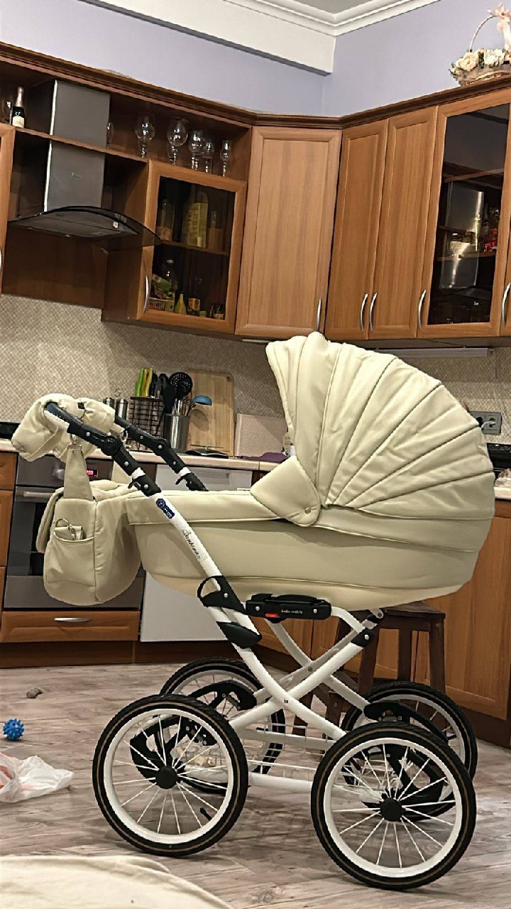 Продам коляску 2в1 - Товары для детей в Москва