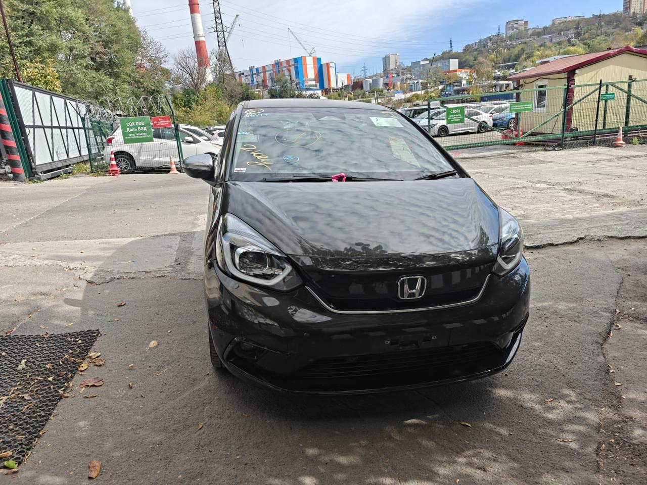 Honda Fit из Японии - Авто в Владивосток
