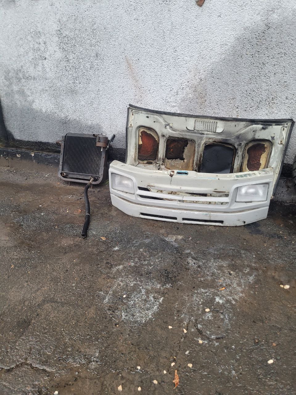 Продам ЗИЛ (бычек) на запчасти - Запчасти в Оренбург