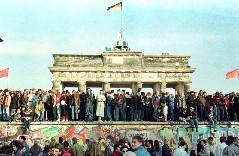 Падение Берлинской стены - геополитическая катастрофа - Разное в Новокузнецк