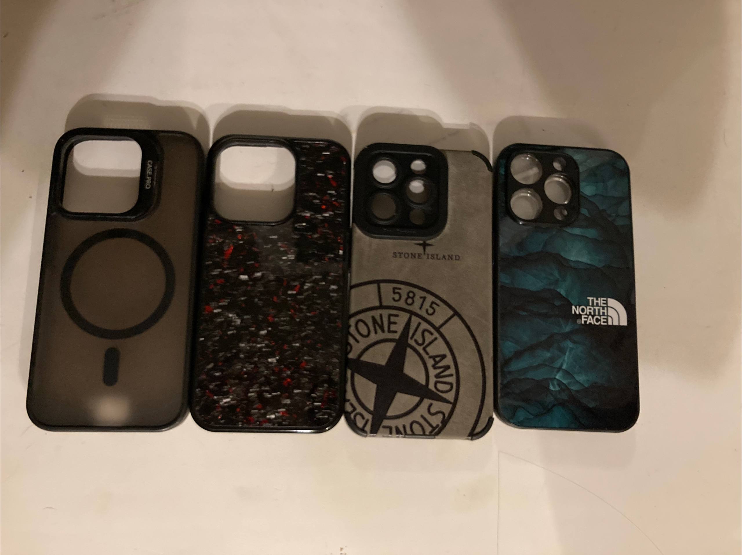 Продам чехлы на IPhone 15 pro - частное объявление в Курган