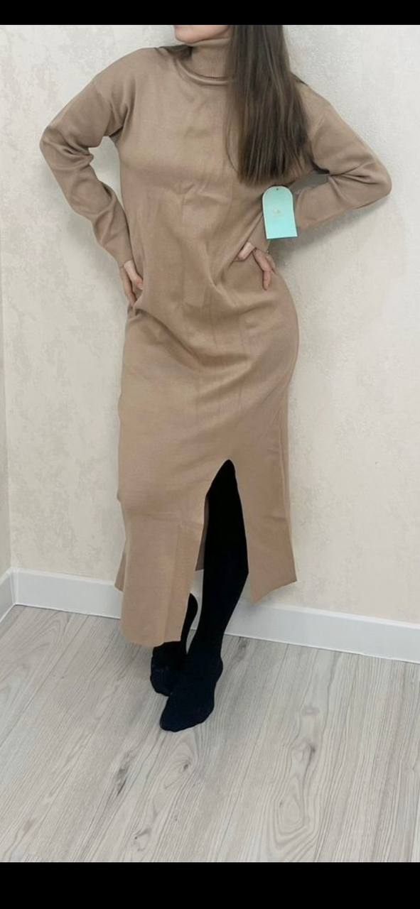 Платье трикотажное и свитер - частное объявление в Чебоксары