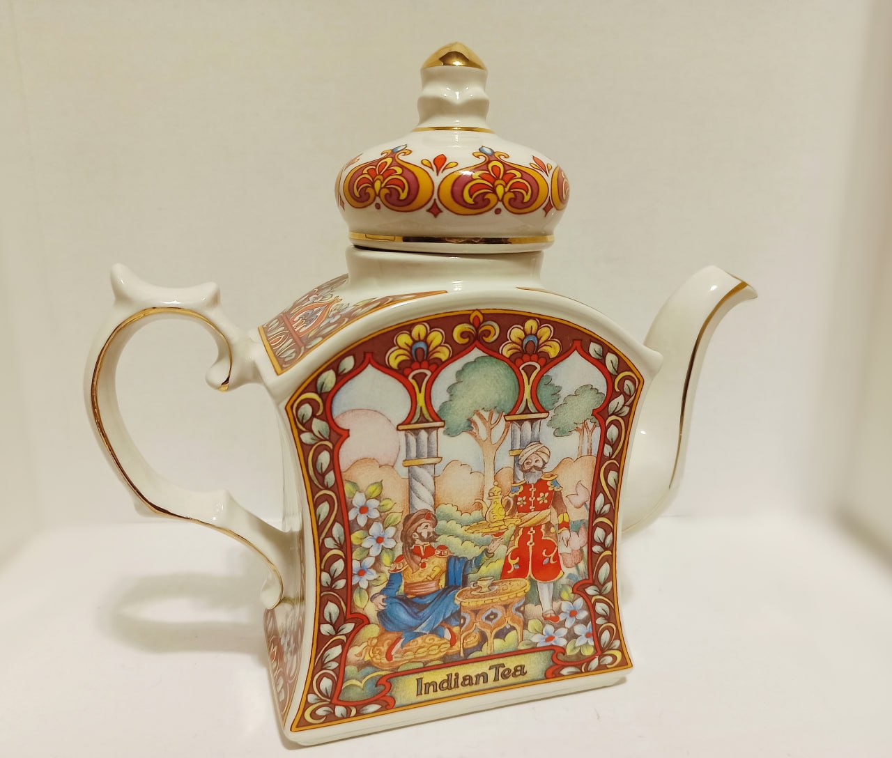 Винтажный заварочный чайник Indian Tea - Для дома и дачи в Москва