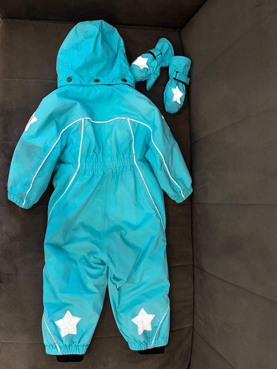 Комбинезон и варежки MOLO размер 86 - Товары для детей в Железногорск