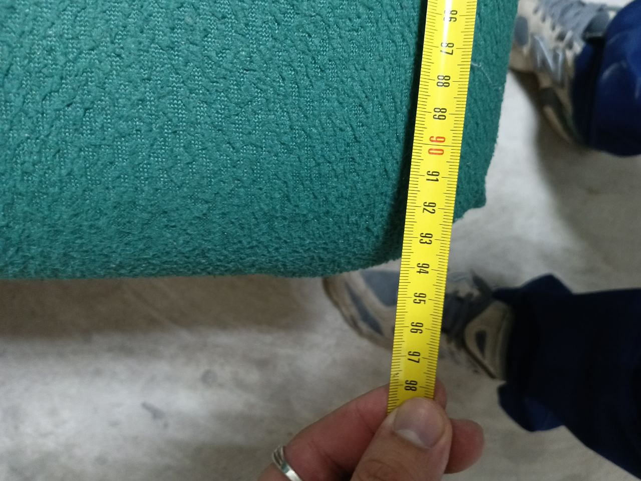 Отдам даром диван - частное объявление в Ростов-на-Дону, Батайск