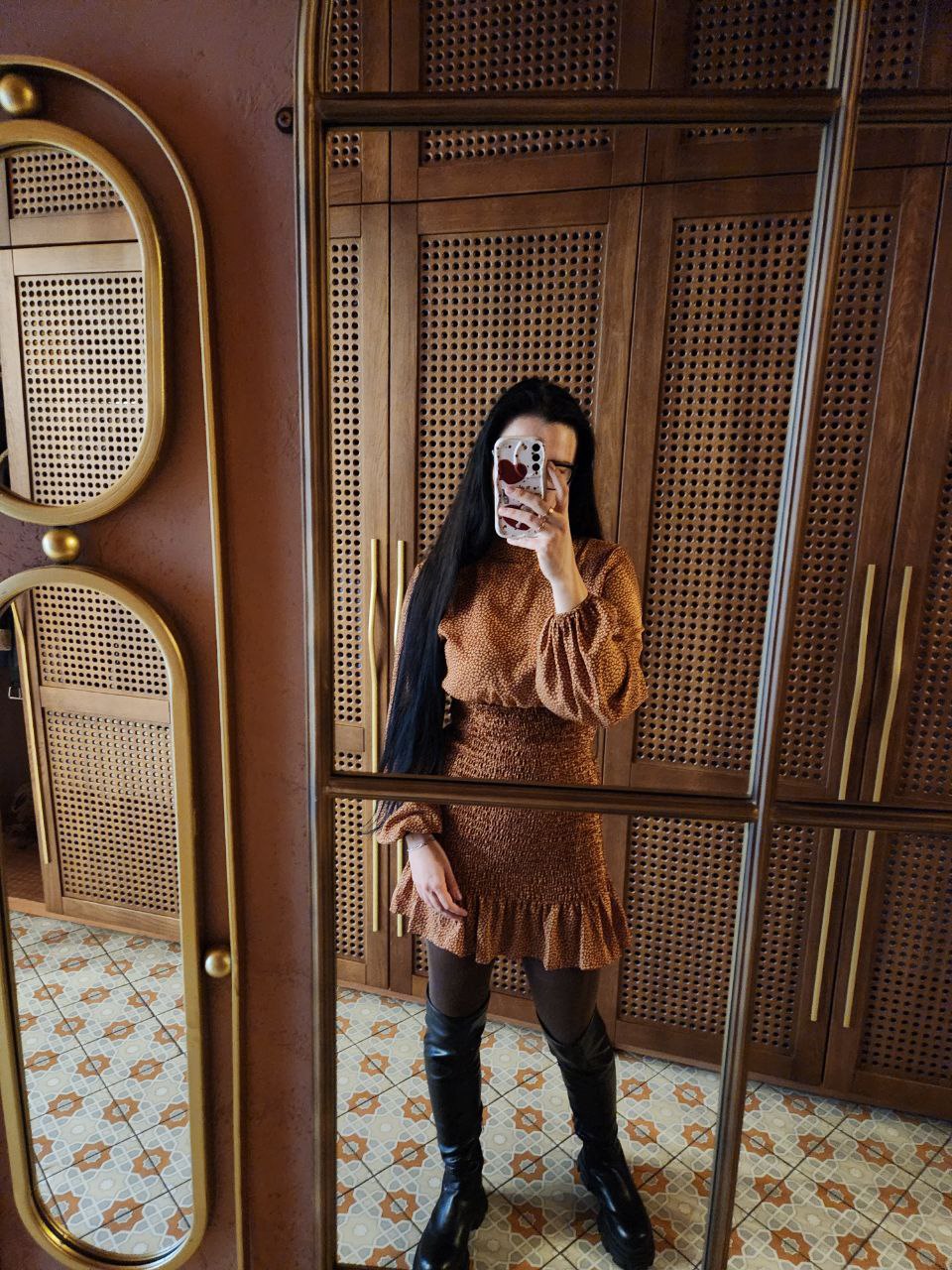 Платье и ботфорты - частное объявление в Брянск