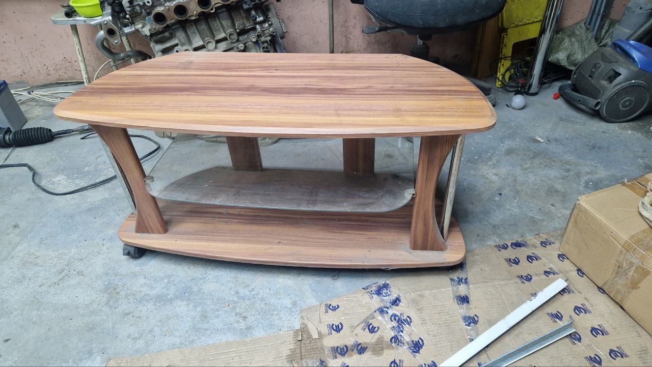 Столик с колесиками - Для дома и дачи в Хабаровск