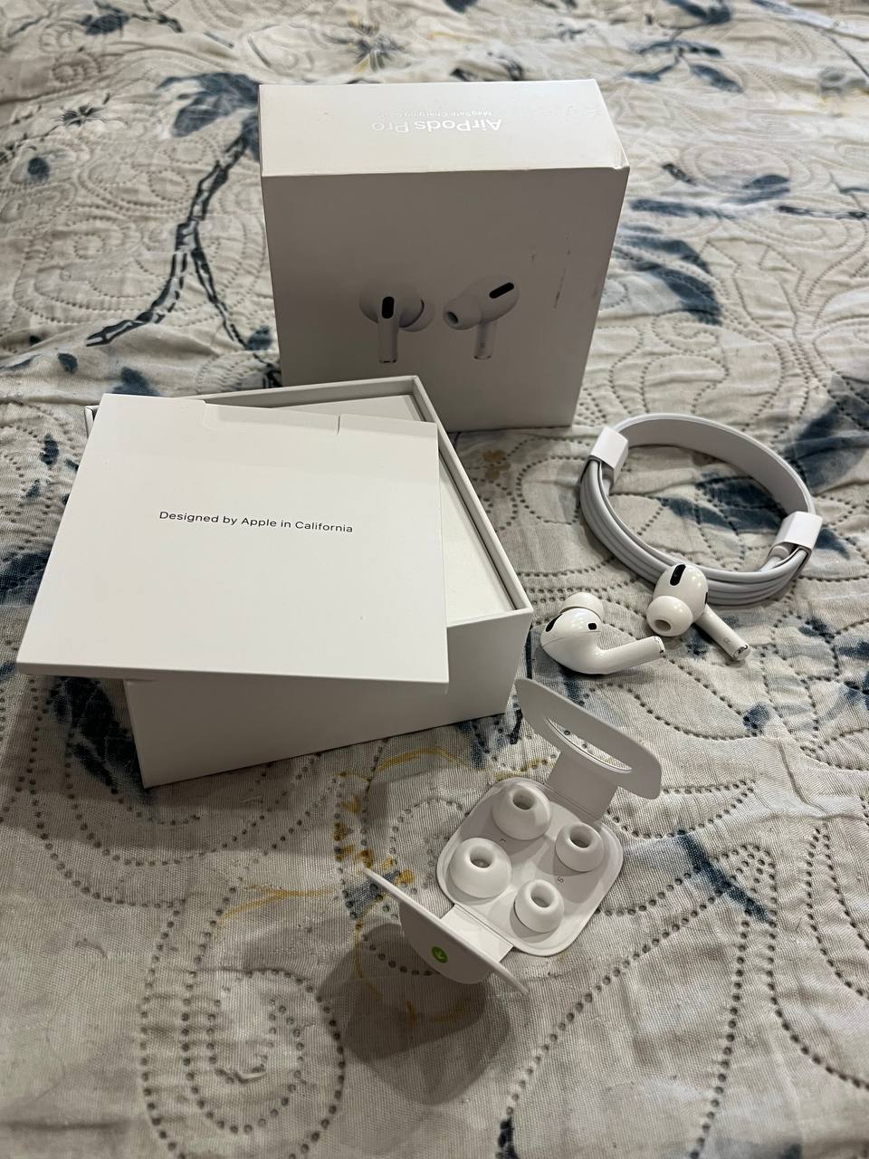 Продам наушники AirPods Pro оригинал - Электроника в Чита