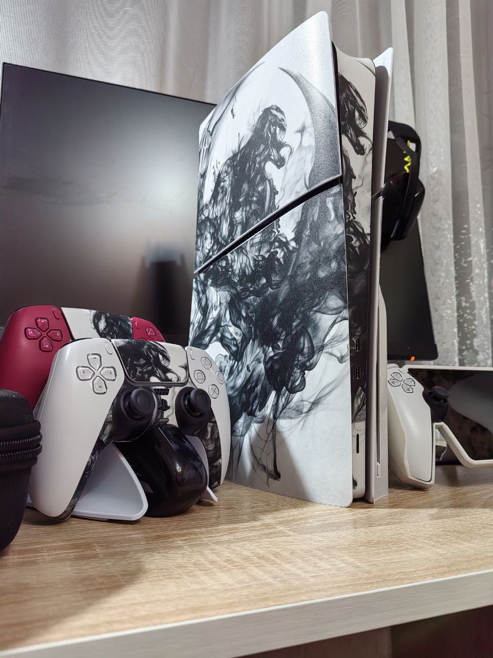 Продажа полного комплекта PS5 slim с аксессуарами - Электроника в Ставрополь