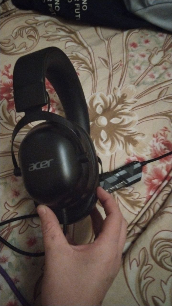 Обмен наушников на телефон - частное объявление в Санкт-Петербург