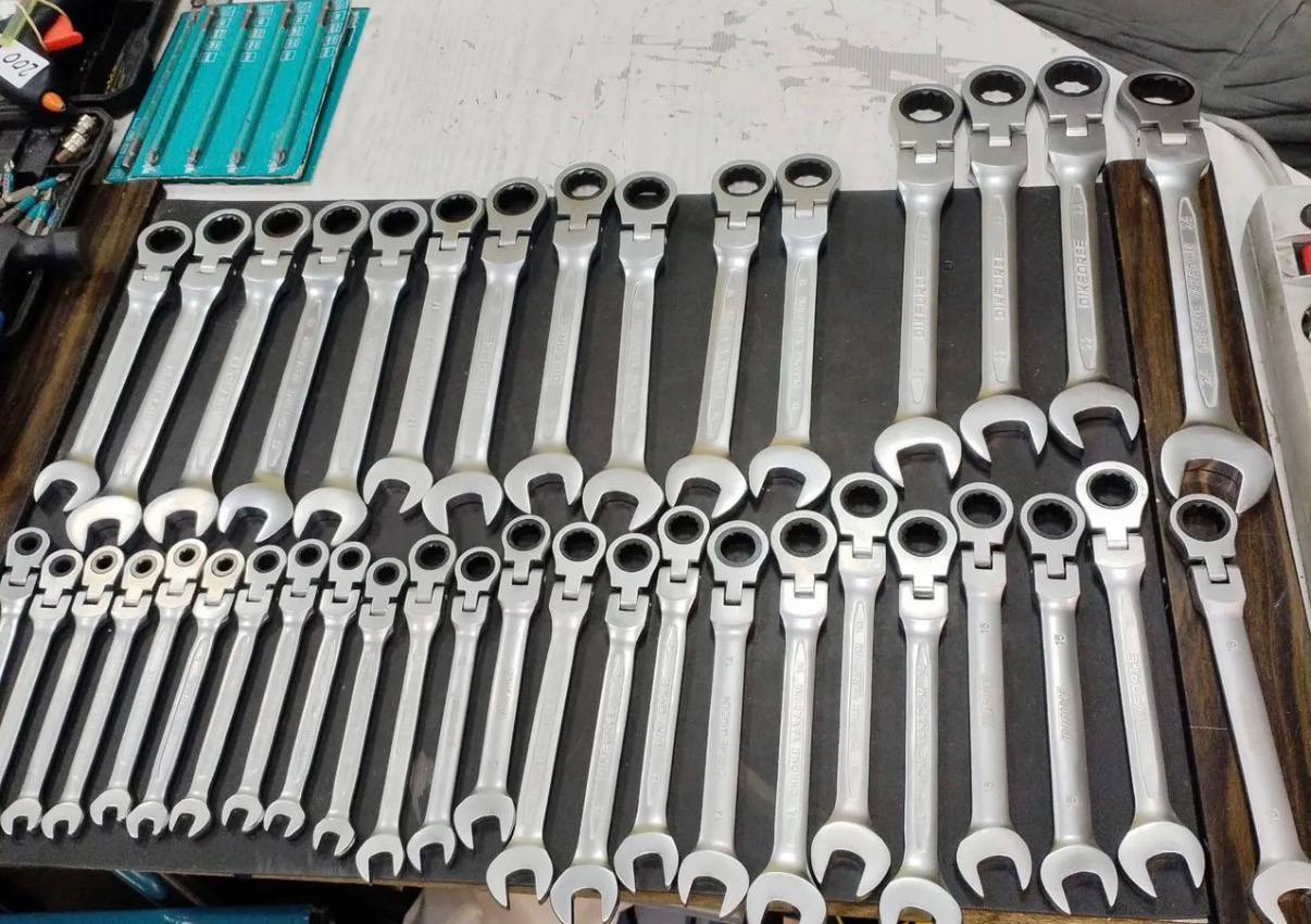 Набор ключей с трещоткой - частное объявление в Санкт-Петербург