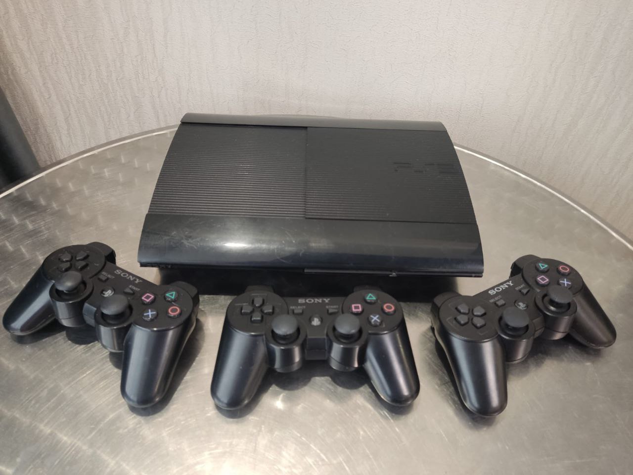 Приставка Soni Play Station 3 с играми - частное объявление в Новороссийск