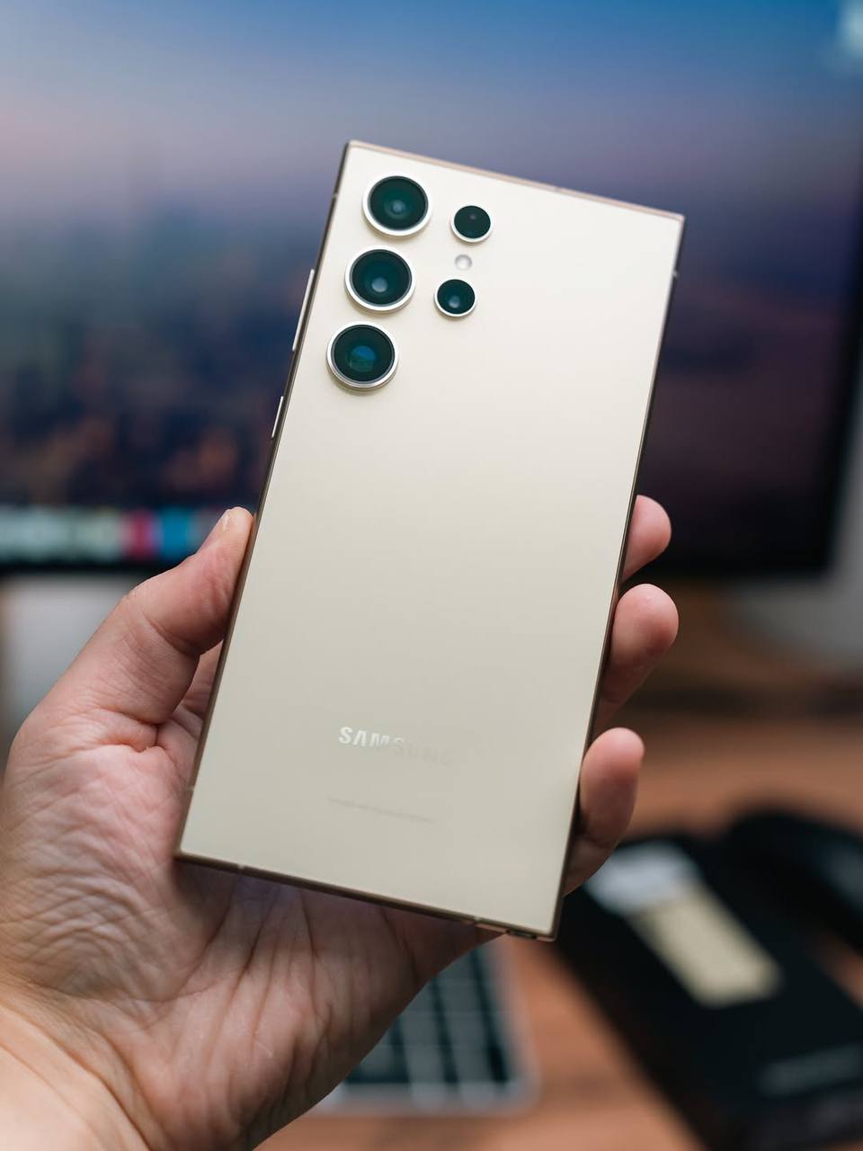 Samsung Galaxy S24 Ultra 12GB/256Gb Titanium Grey - частное объявление в Санкт-Петербург